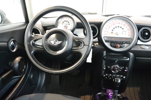 Фото Мини Уан 2012 цена 659000 руб.