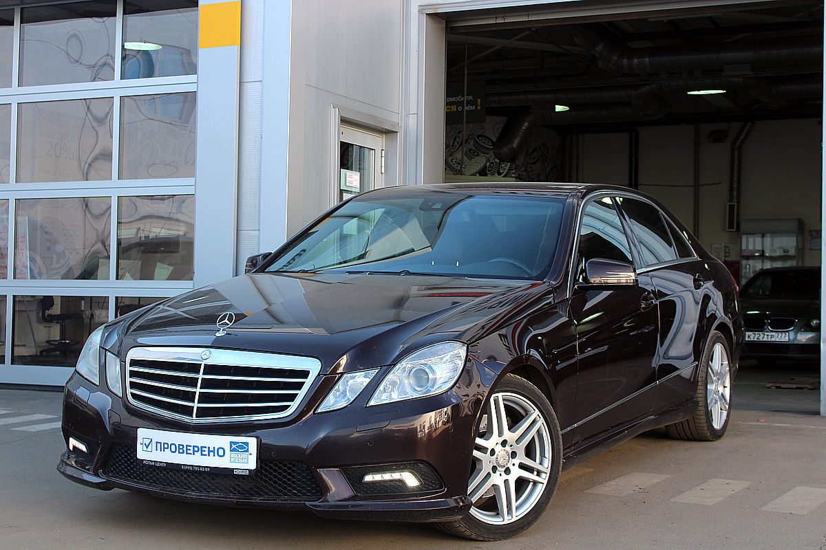 Купить мерседес 2010. Mercedes-Benz e-class 2010. Мерседес e класс 2010. Мерседес Бенц е200 2010. Mercedes Benz e200 2010.