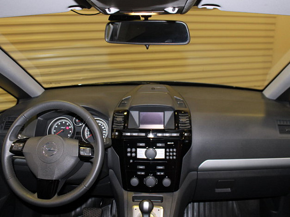 Фото Опель Зафира 2011 цена 550000 руб. Фото Опель Зафира 2011 цена 550000 руб.