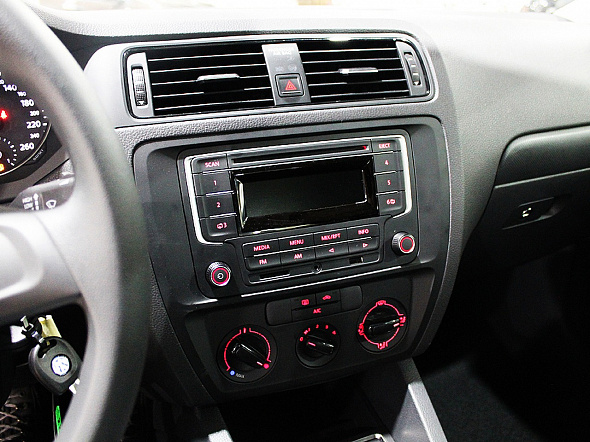 Фото Фольксваген Джетта 2015 цена 709000 руб. Фото Фольксваген Джетта 2015 цена 709000 руб.