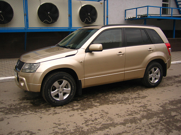 Сузуки гранд витара 2005г. Гранд Витара 2005г. Гранд Витара 2005 года. Suzuki Grand Vitara 2.0 at, 2012,. Suzuki Grand Vitara 2005 рядом с седаном.