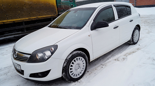 Фото Опель Астра 2013 цена 395000 руб. Фото Опель Астра 2013 цена 395000 руб.