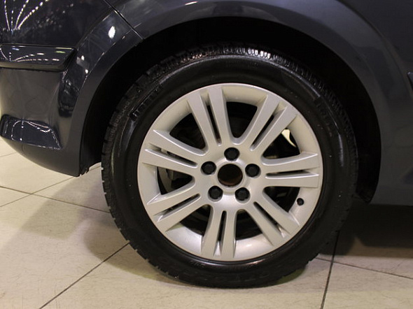 Фото Опель Астра 2009 цена 389000 руб. Фото Опель Астра 2009 цена 389000 руб.