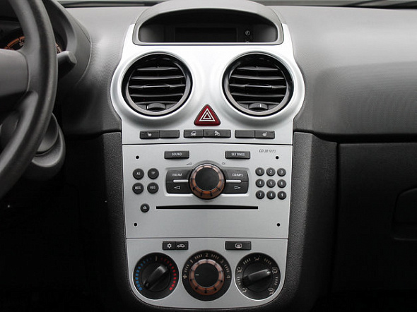 Фото Опель Корса 2012 цена 470000 руб.