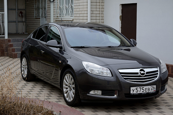 Opel insignia 1.8. Опель Инсигния 2011 1.8 механика. Opel Insignia 2005. Опель Инсигния 1.9 дизель. Опель Инсигния 2013 1.8 механика.