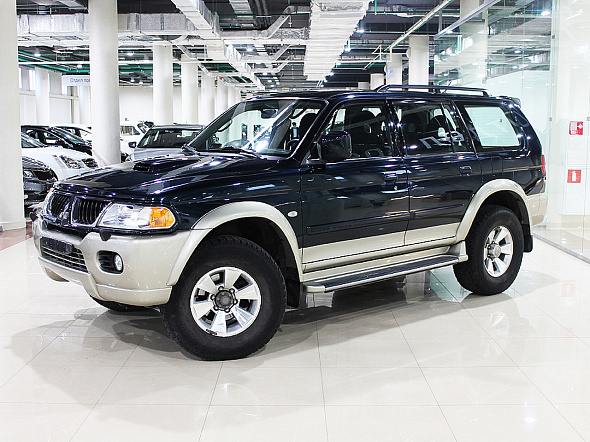 Pajero sport 2 2010. Паджеро спорт 2 механика. Mitsubishi pajero sport механика. Mitsubishi pajero sport механика. Mitsubishi pajero sport 2008 салон.
