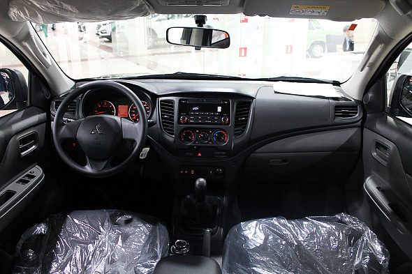 Фото Мицубиси Л 200 2015 цена 1279990 руб. Фото Мицубиси Л 200 2015 цена 1279990 руб.