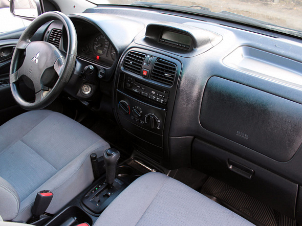 Фото Мицубиси 2003 цена 249000 руб. Фото Мицубиси 2003 цена 249000 руб.