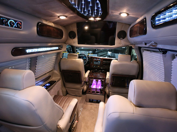Chevrolet Express 2018 салон