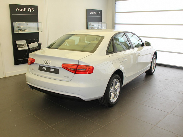 Фото Ауди А4 2015 цена 1395000 руб. Фото Ауди А4 2015 цена 1395000 руб.