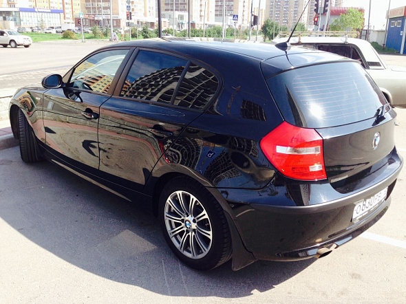 Фото БМВ 1 серии 2009 цена 590000 руб.