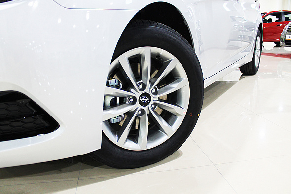 Фото Хендай ( Хундай ) ай 40 2015 цена 879000 руб. Фото Хендай ( Хундай ) ай 40 2015 цена 879000 руб.