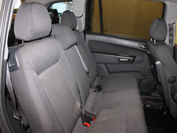 Фото Опель Зафира 2011 цена 550000 руб. Фото Опель Зафира 2011 цена 550000 руб.