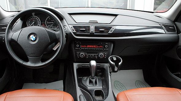 Фото БМВ X1 2012 цена 997000 руб.