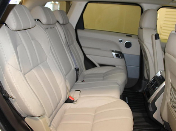 Фото Ленд Ровер Рендж Ровер Спорт 2014 цена 4130000 руб.