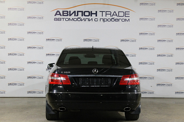 Фото Мерседес Е класс 2010 цена 1145000 руб. Фото Мерседес Е класс 2010 цена 1145000 руб.