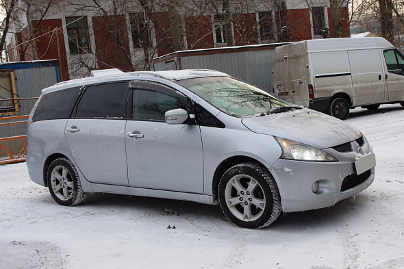 Фото Мицубиси Грандис 2008 цена 545000 руб. Фото Мицубиси Грандис 2008 цена 545000 руб.