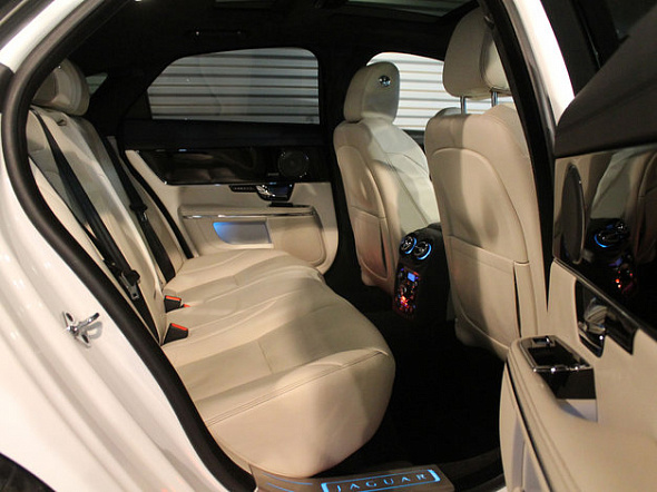 Фото Ягуар XJ 2013 цена 2599000 руб.