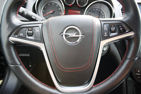 Фото Опель Инсигния 2012 цена 865000 руб. Фото Опель Инсигния 2012 цена 865000 руб.