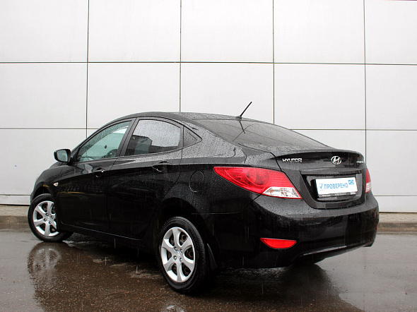 Фото Хендай ( Хундай ) Солярис 2013 цена 425000 руб.