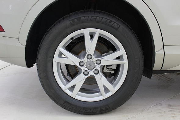 Фото Ауди КУ 3 2015 цена 1863233 руб.