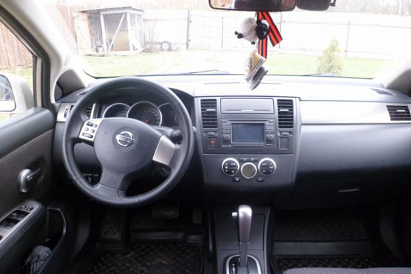 Что лучше ниссан тиида или рено меган - 88 фото