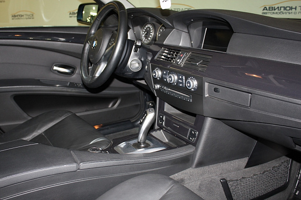 Фото БМВ 5 серии 2009 цена 830000 руб.