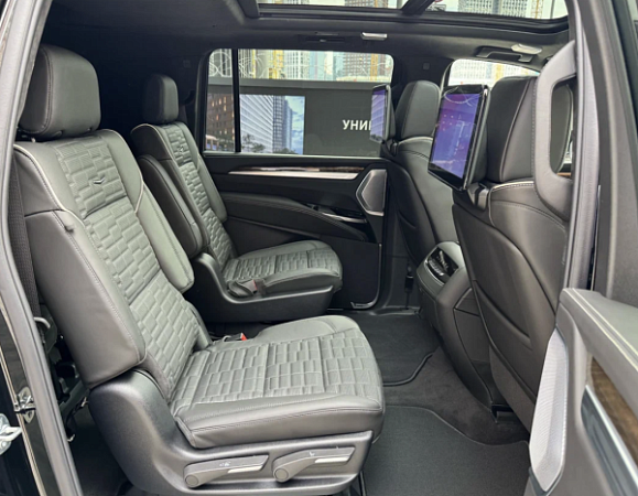 Фото Кадиллак Эскаладе 2025 цена 22000000 руб. Фото Кадиллак Эскаладе 2025 цена 22000000 руб.