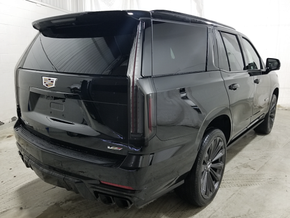 Фото Кадиллак Эскаладе 2025 цена 27900000 руб. Фото Кадиллак Эскаладе 2025 цена 27900000 руб.